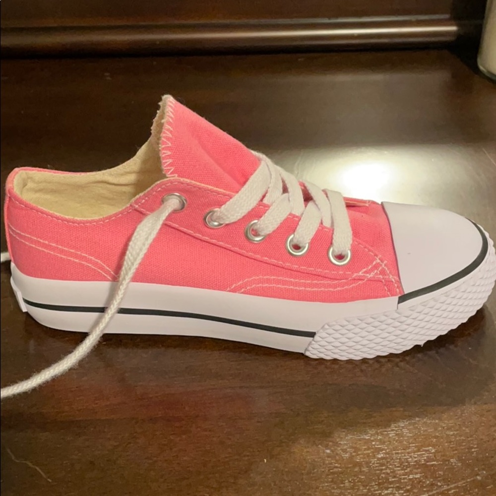 Converse Girls Size 12